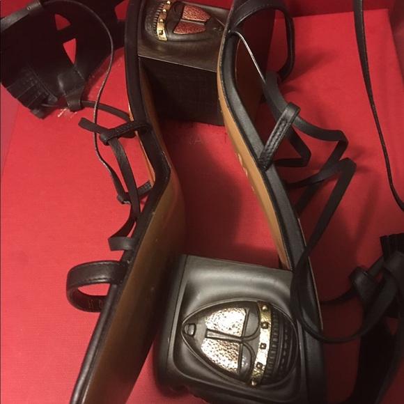 Brown and Black New Tribal Chunky Heel Gladiator It's used. I wear it Once - Picture 3 of 7